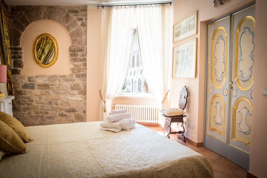 Apartment Assisi Cattedrale Cameră foto